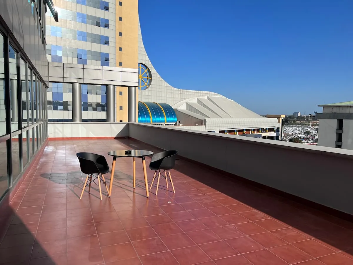 Spacious 3BR Duplex in Town with Harbour View — property view 2