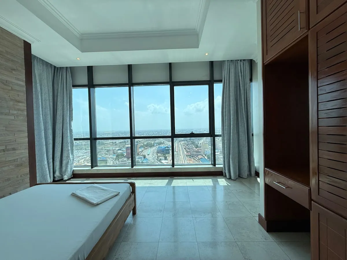 Yayo City Centre 3BR Duplex with City View — property view 2